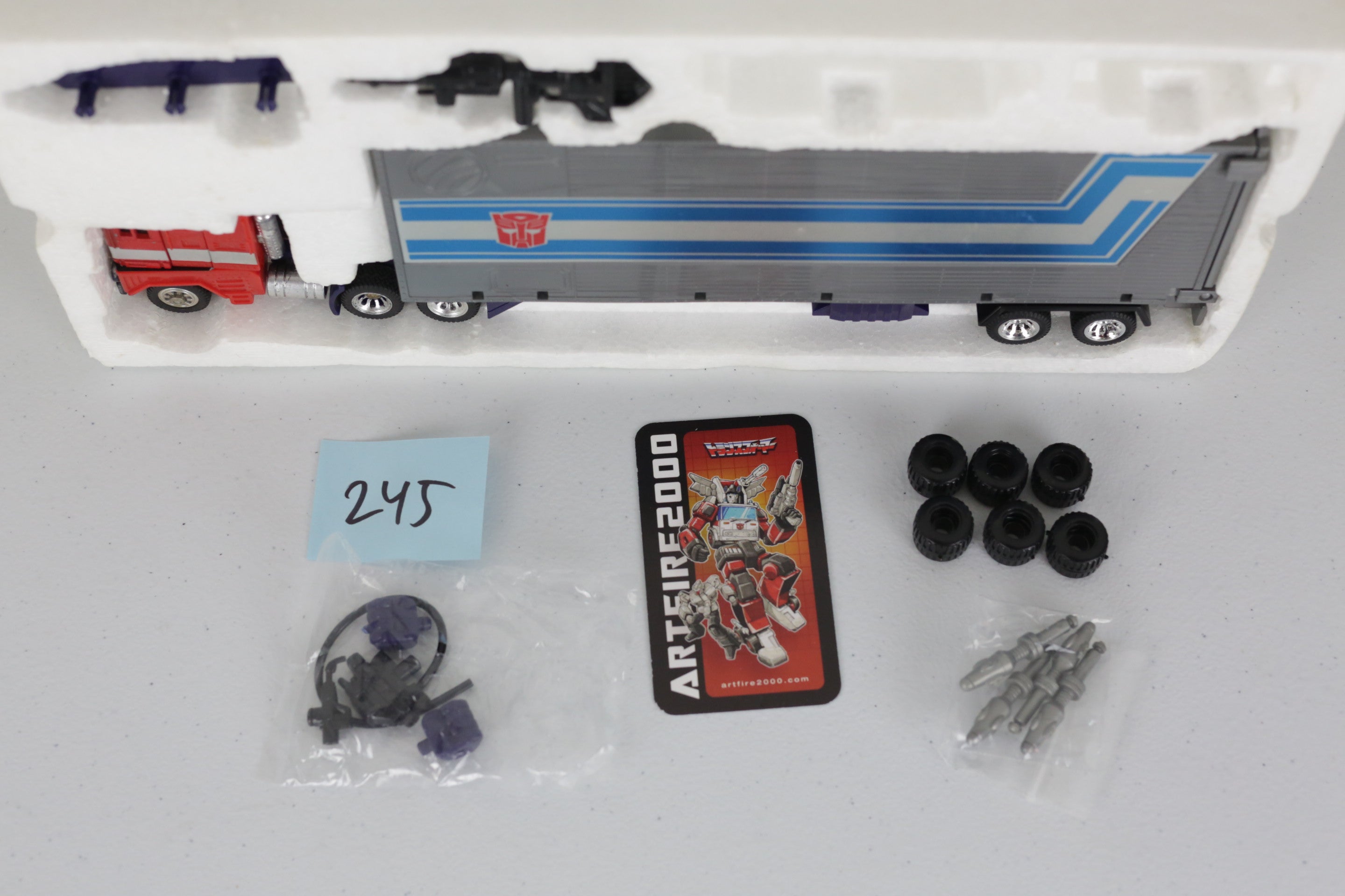 Convoy (Optimus Prime) MIB Superlauncher Vers.
