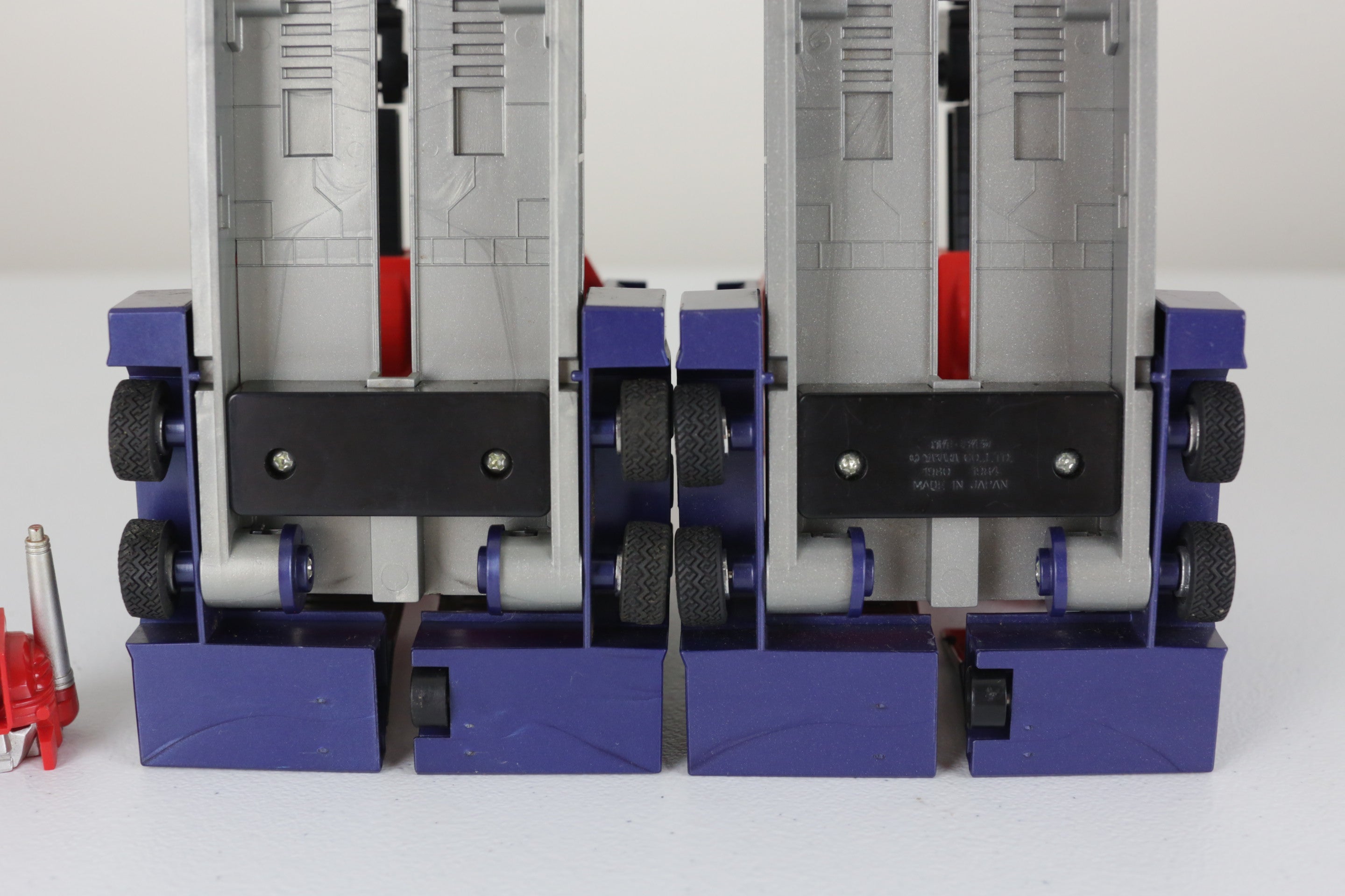 Prototype Ultra Magnus or Optimus Prime Test Shot w. Diaclone Powered Convoy Trailer - No Copyright