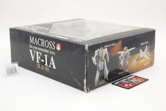 YAMATO 1/60 Macross Variable Fighter VF-1A Valkyrie Toys R Us limited MIB