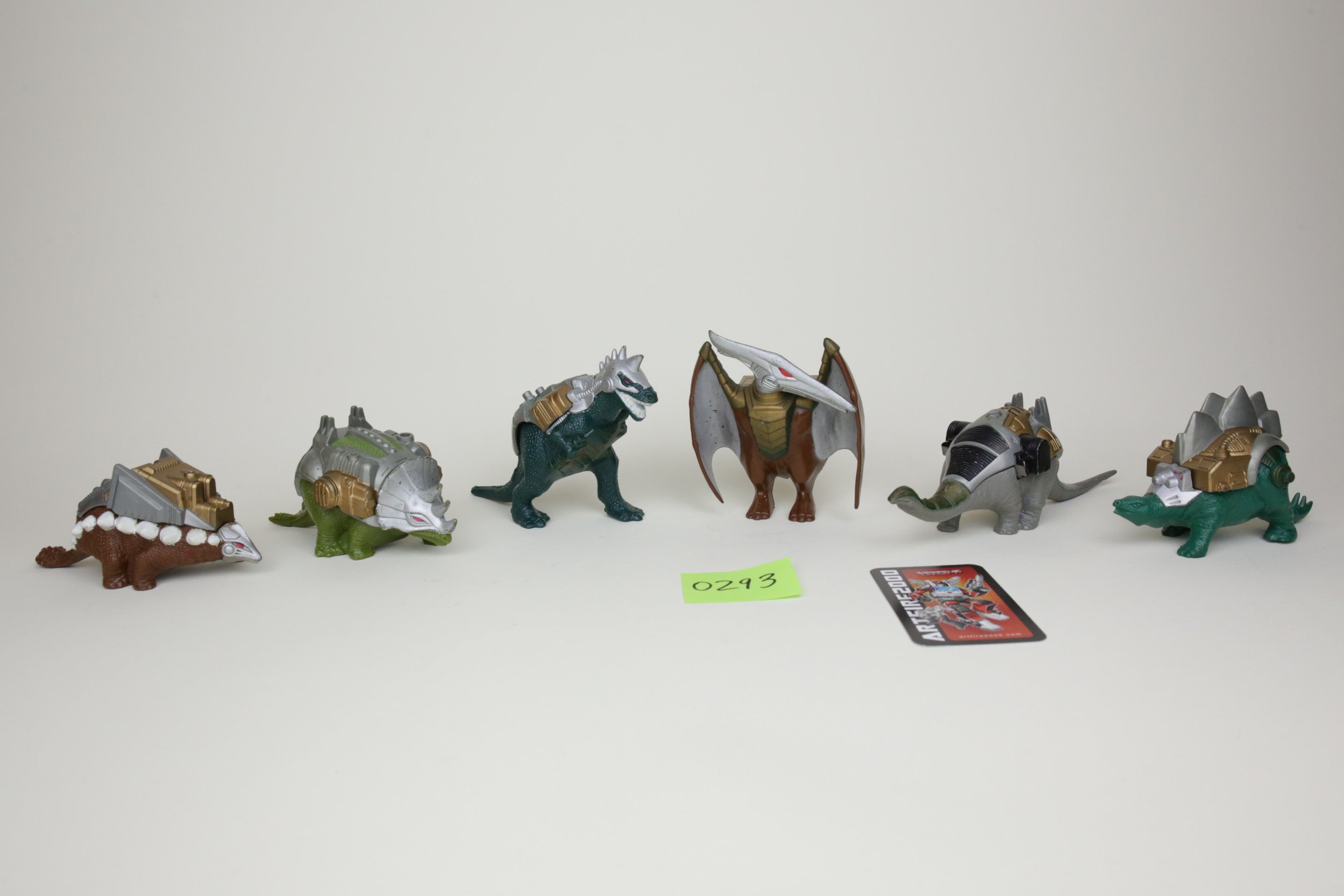 Pretender Dinoking Loose